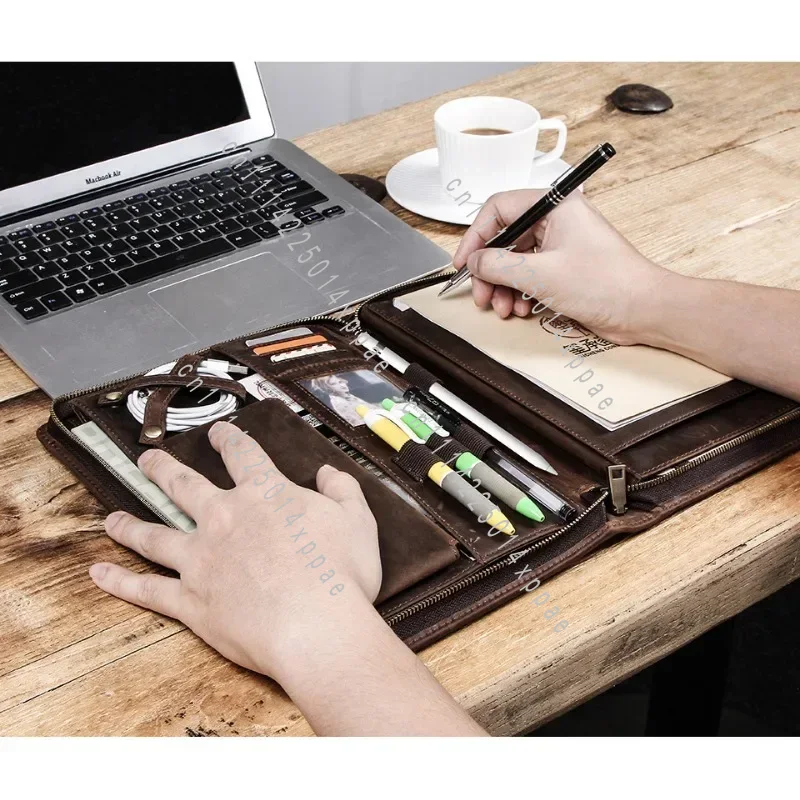 Tablet Tech Accessories - 펜 슬롯이 있는 아이패드용 액세서리 가죽